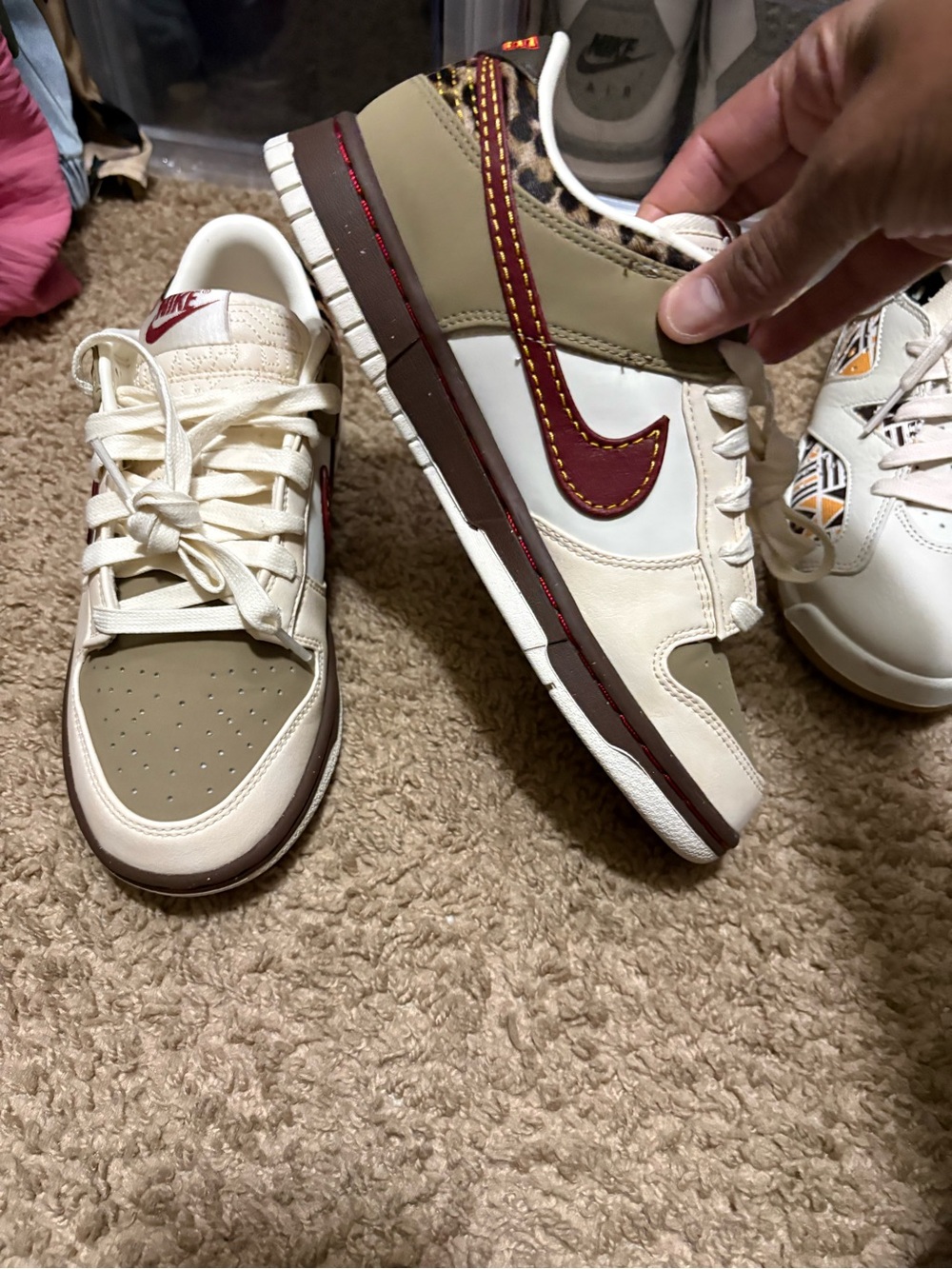 Nike WOMENS DUNK LOW SB DEADSTOCK SZ 8 no box excellent condition